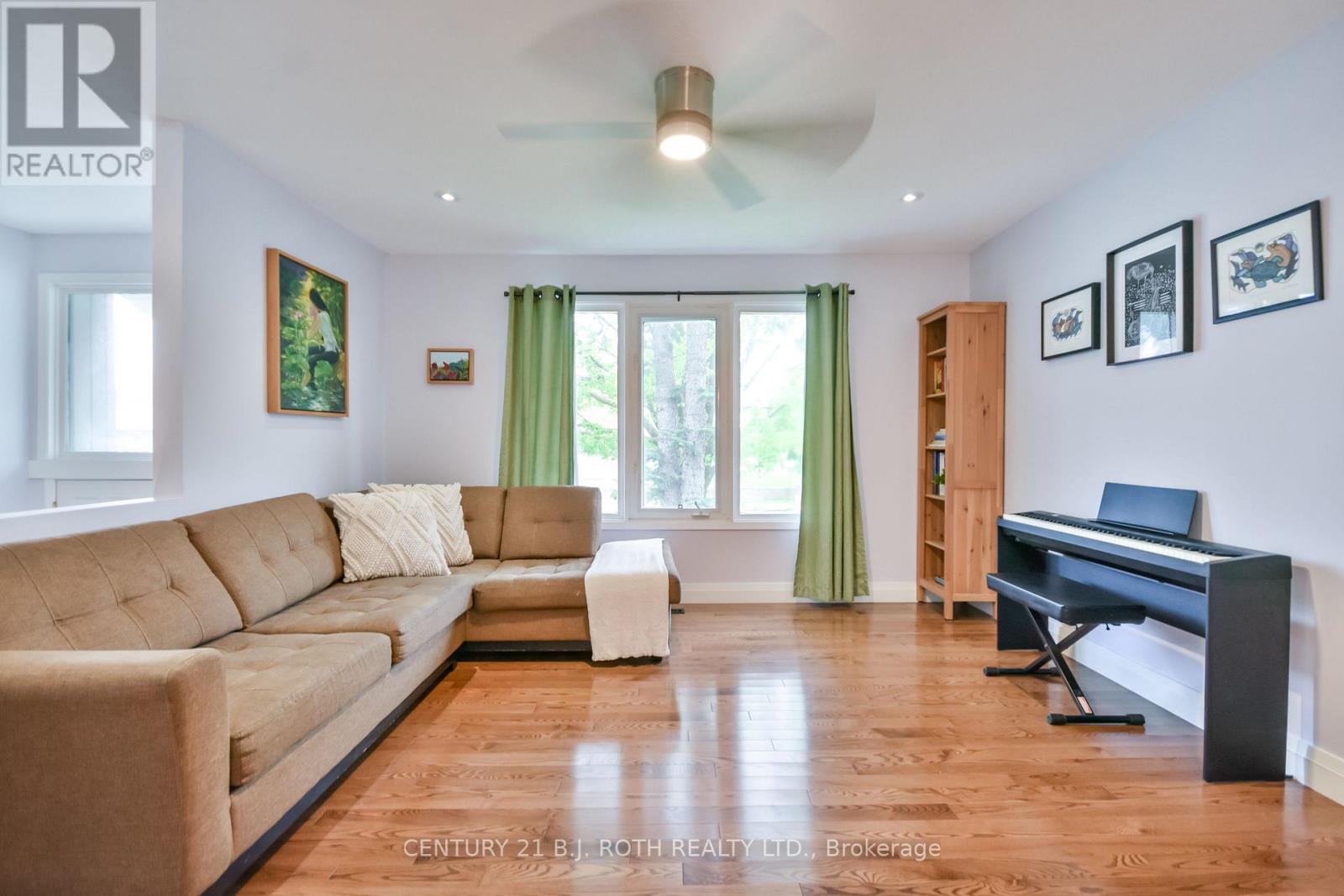 51 Heather Street, Barrie, Ontario  L4N 4M9 - Photo 6 - S12166495