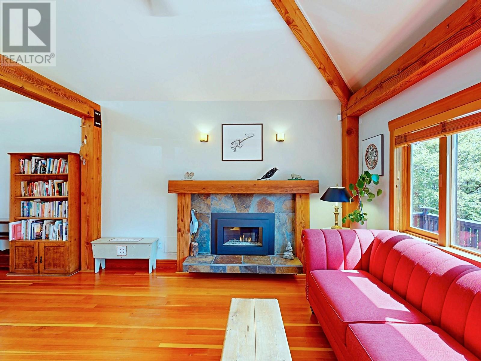 2837 Trinity Street, Vancouver, British Columbia  V5K 1E8 - Photo 3 - R2996273