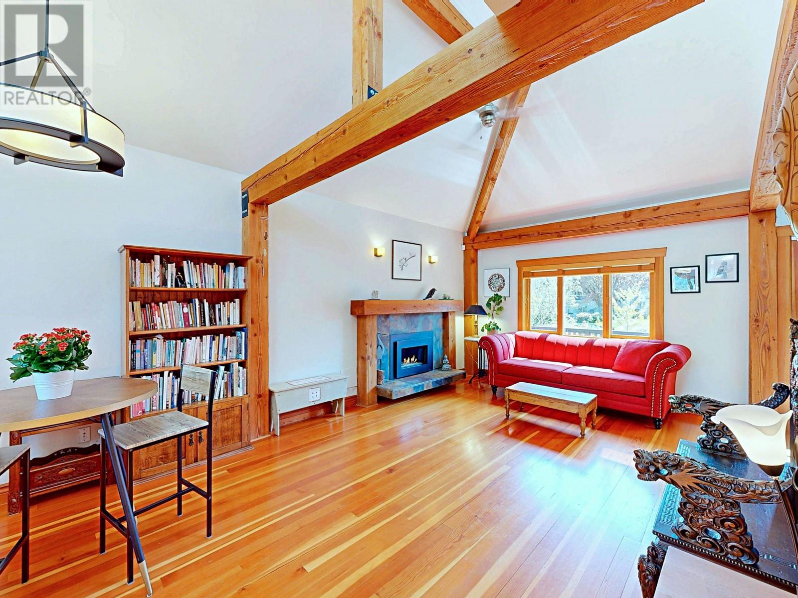 2837 Trinity Street, Vancouver, British Columbia  V5K 1E8 - Photo 4 - R2996273