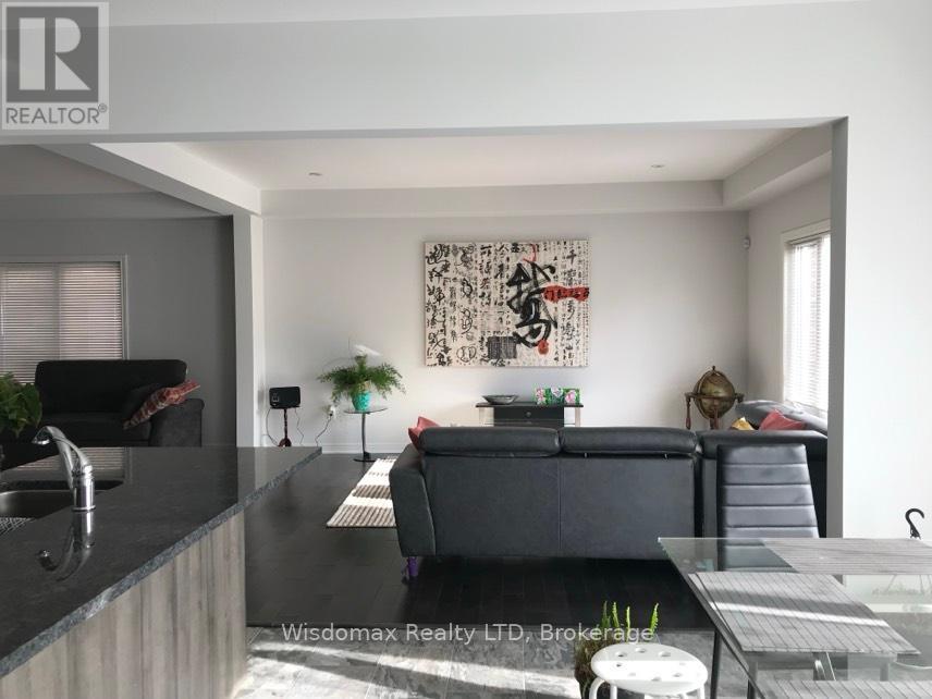 Property at 15 WINTERBERRY BOULEVARD image 3