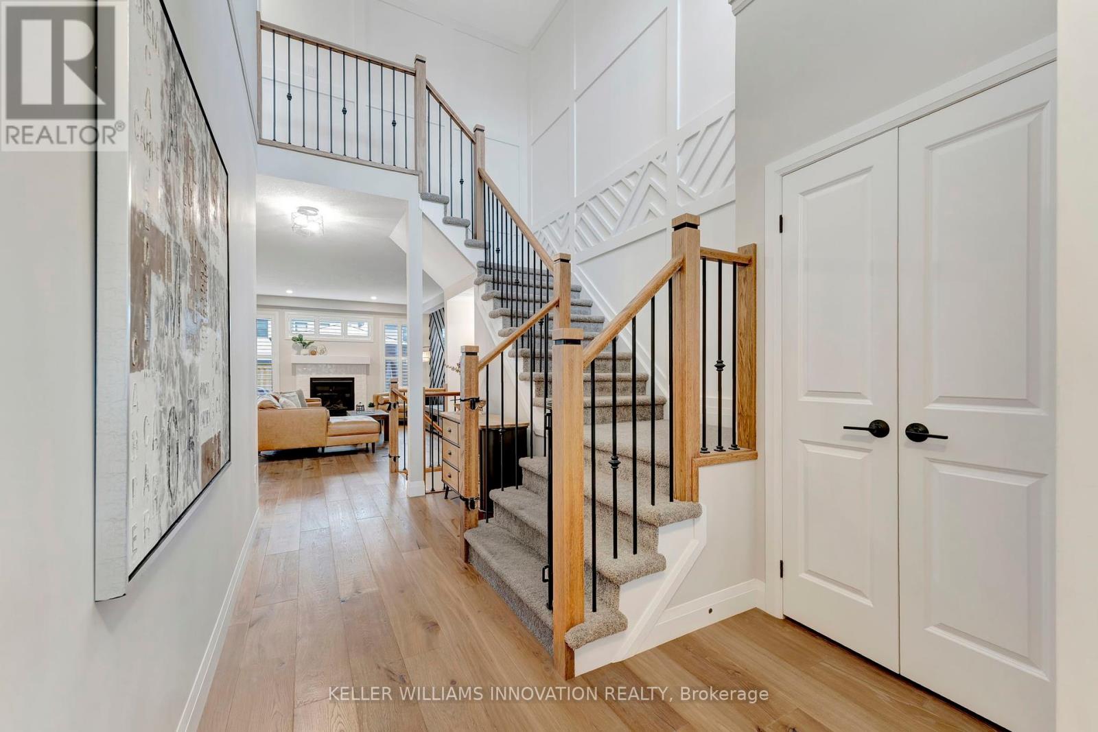 Property at 27 QUEENSGATE CRESCENT image 4