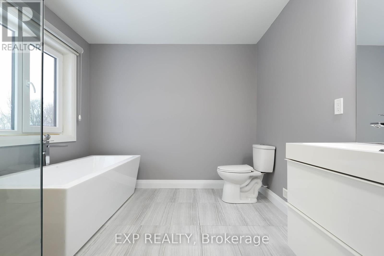 2861 Heardcreek Trail, London North, Ontario  N6G 0V9 - Photo 23 - X12166587