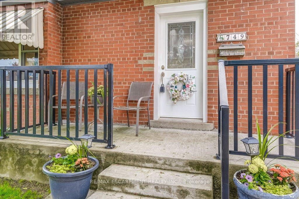 749 Upper Gage Avenue, Hamilton, Ontario  L8V 4J9 - Photo 6 - X12166713