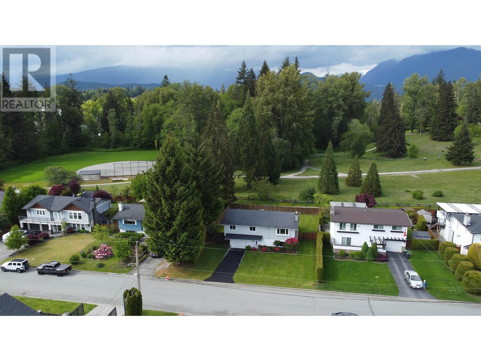 899 Spence Avenue, Coquitlam, British Columbia  V3J 4V4 - Photo 36 - R3005111