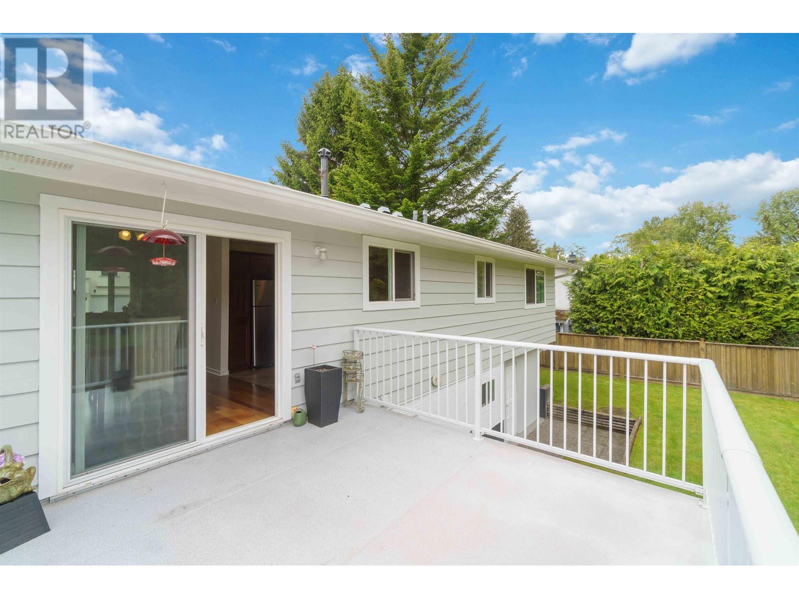 899 Spence Avenue, Coquitlam, British Columbia  V3J 4V4 - Photo 35 - R3005111
