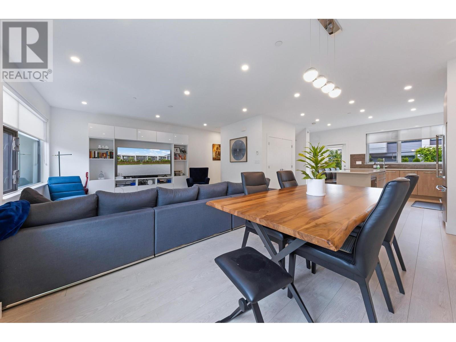 21 602 Lile Drive, North Vancouver, British Columbia  V7G 0B3 - Photo 4 - R3006031