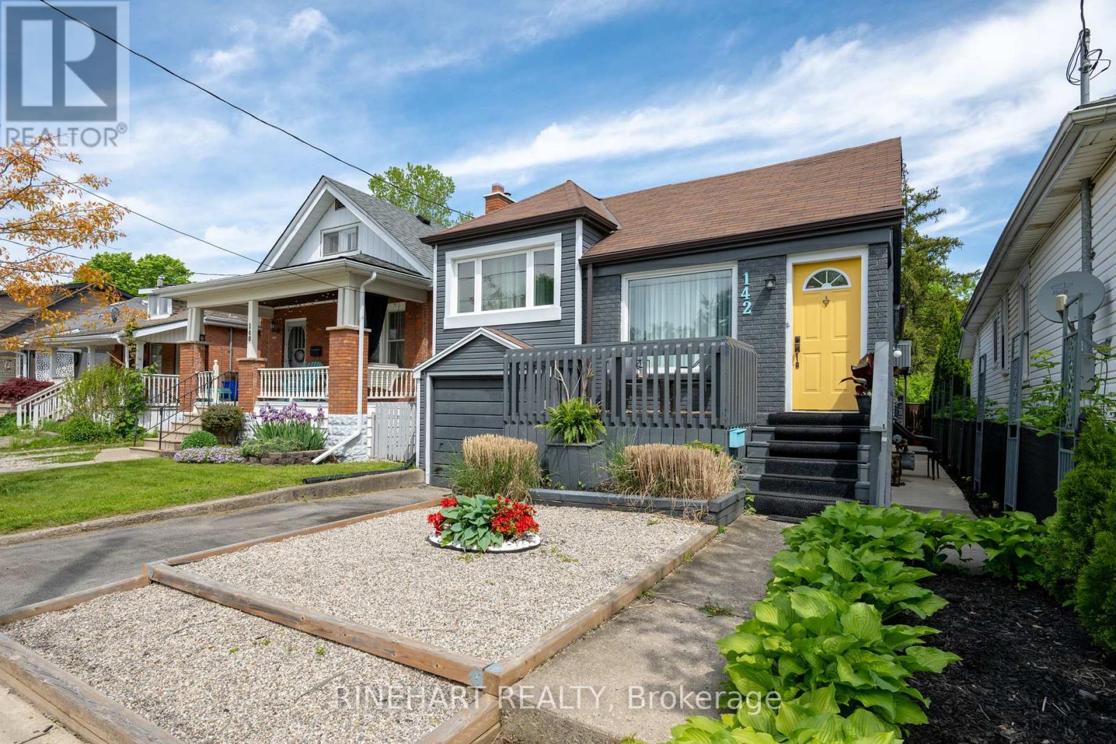 142 EMERY STREET E, London South, Ontario