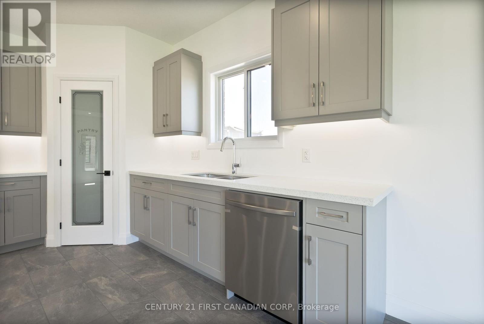 Upper - 1901 Evans Boulevard, London South, Ontario  N6M 0K2 - Photo 8 - X12165788