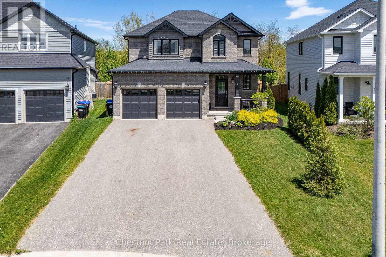7 Gilpin Crescent, Collingwood, Ontario  L9Y 0Z2 - Photo 3 - S12166763
