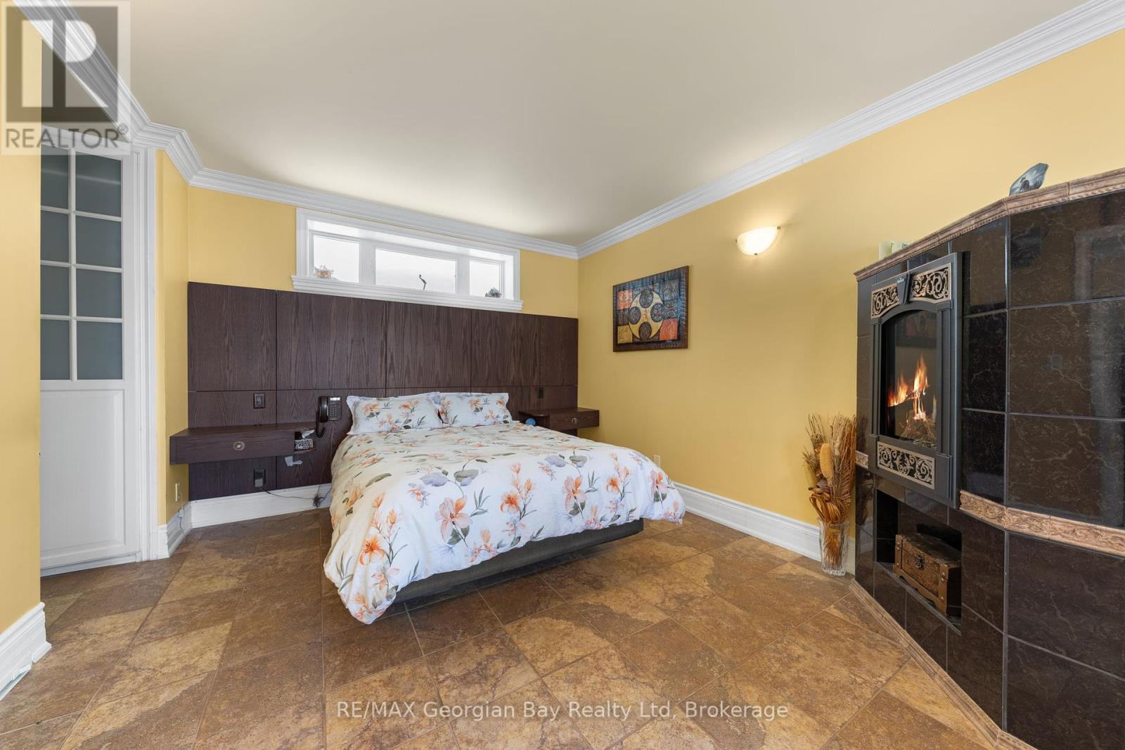 405 Champlain Road, Penetanguishene, Ontario  L9M 1S3 - Photo 12 - S12166764