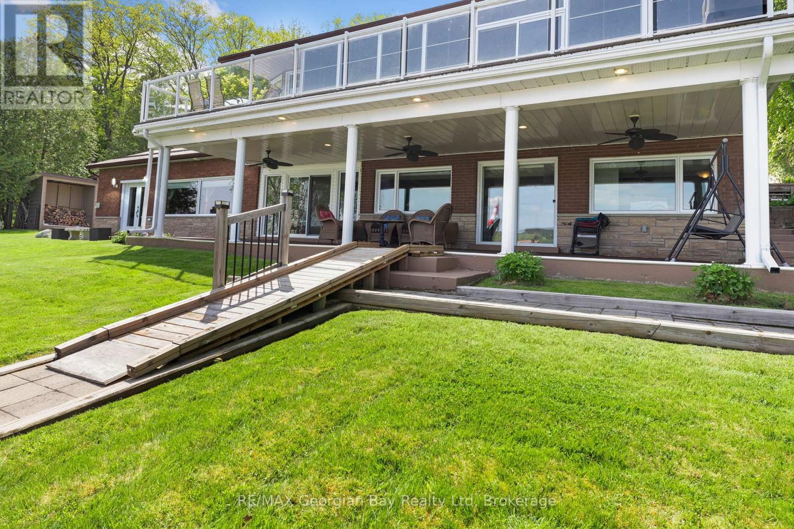405 Champlain Road, Penetanguishene, Ontario  L9M 1S3 - Photo 32 - S12166764
