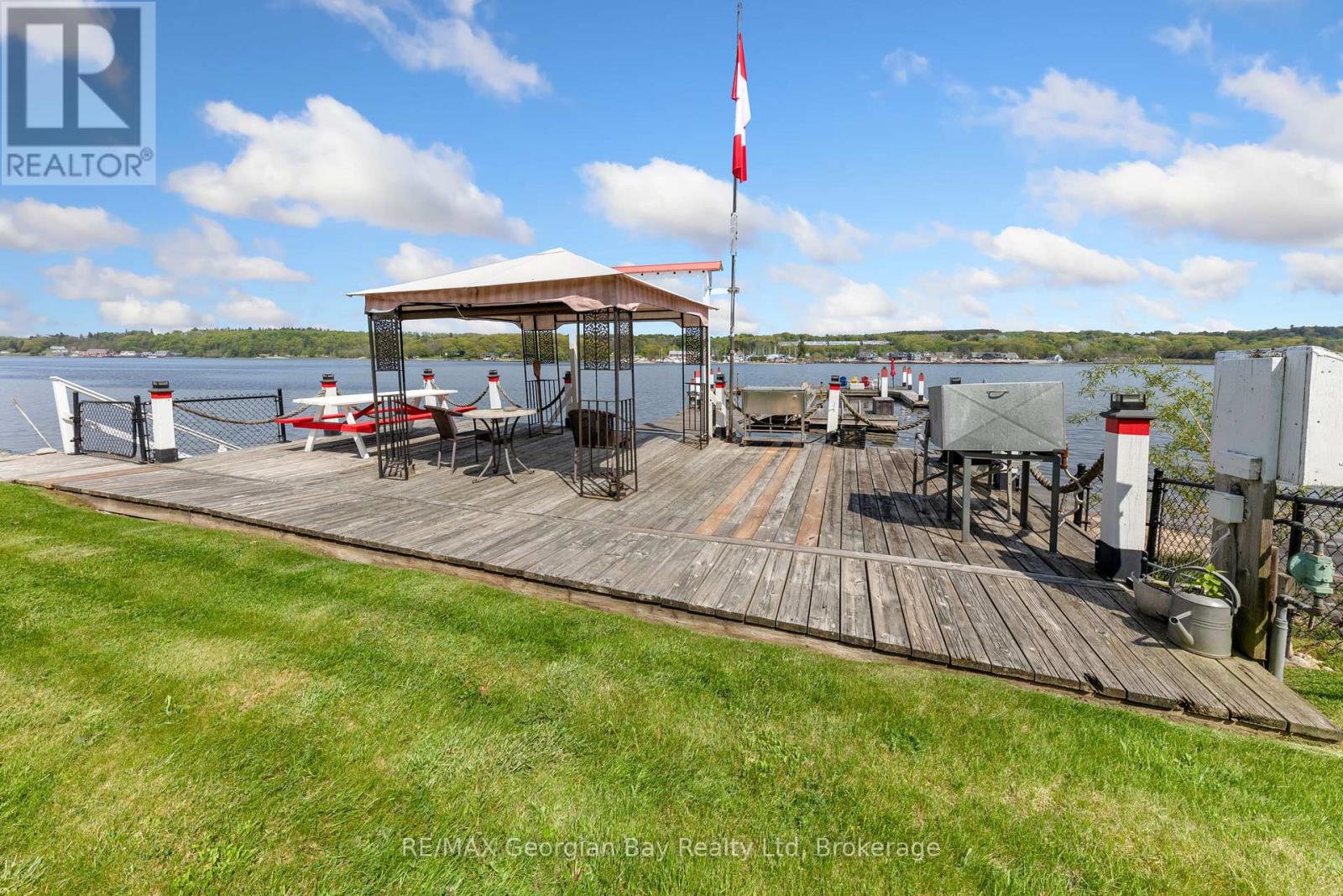 405 Champlain Road, Penetanguishene, Ontario  L9M 1S3 - Photo 38 - S12166764