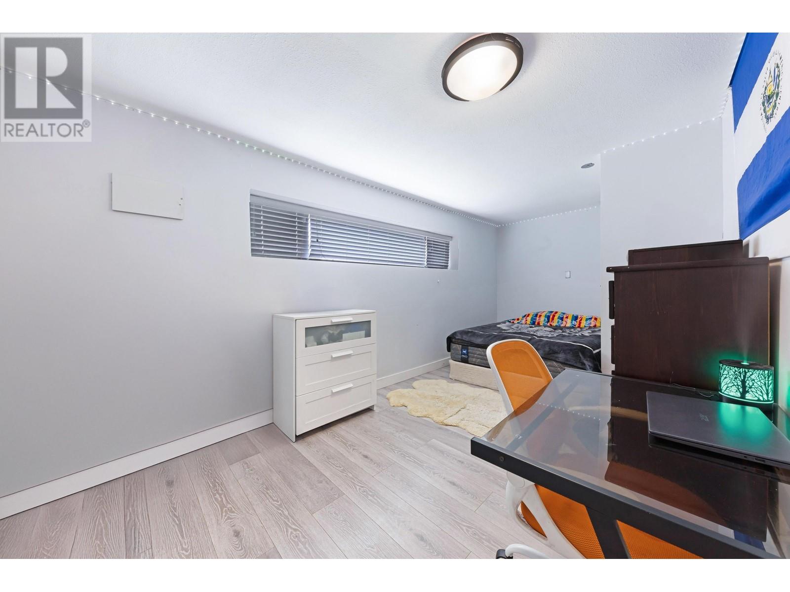 7724 Goodlad Street, Burnaby, British Columbia  V5E 2H6 - Photo 11 - R3006027