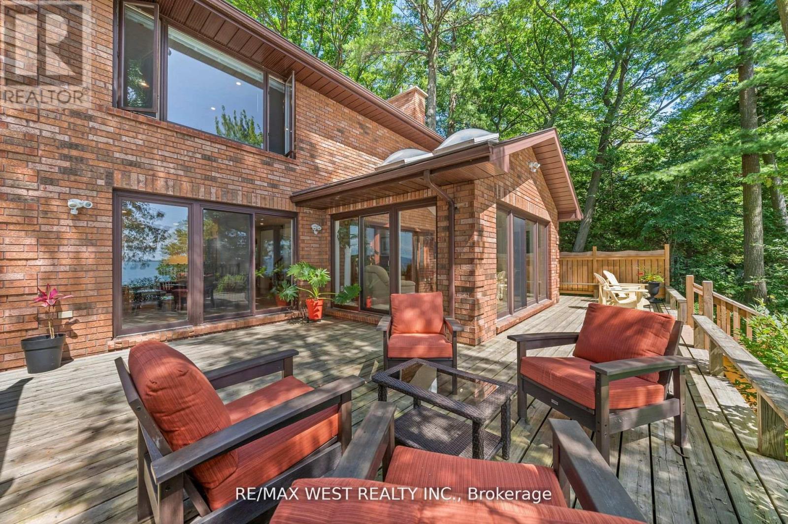 38 Willow Drive, Tiny, Ontario  L0L 1P1 - Photo 31 - S12148097