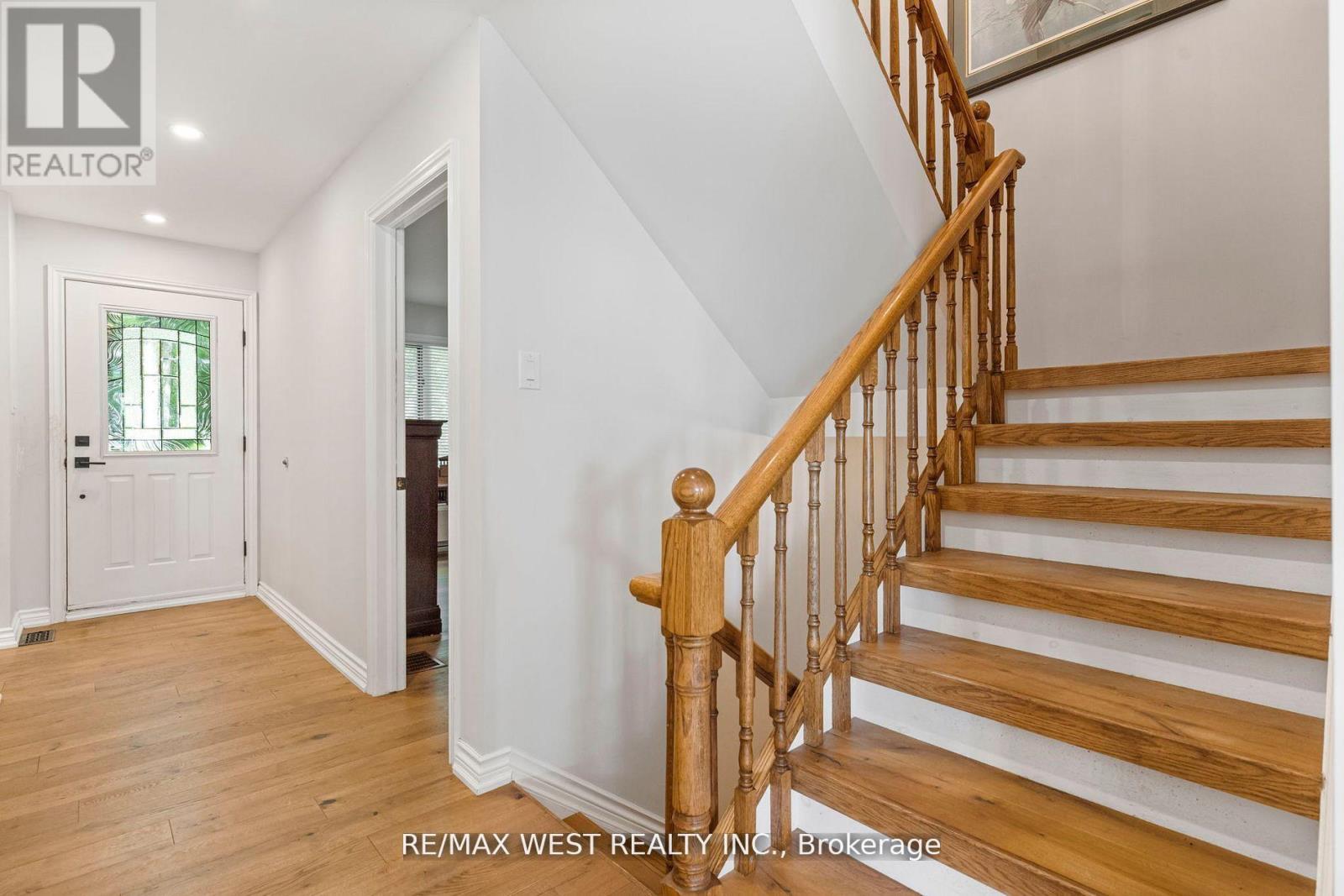 38 Willow Drive, Tiny, Ontario  L0L 1P1 - Photo 3 - S12148097