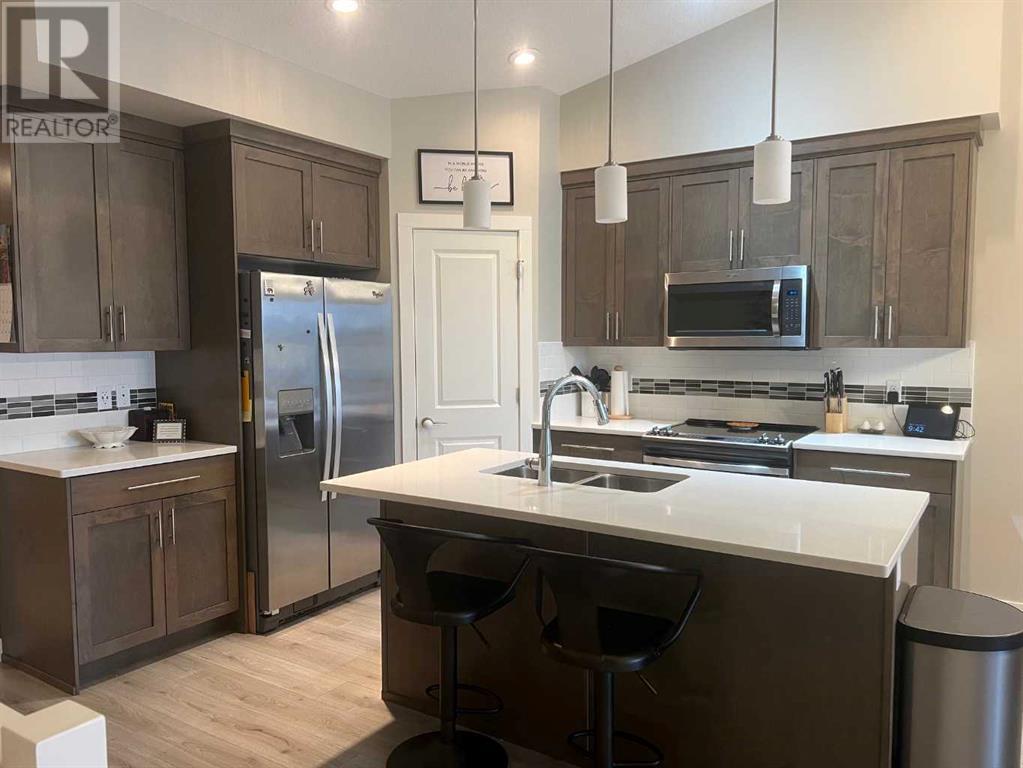 4, 53 Aquitania Circle W, Lethbridge, Alberta  T1J 5M5 - Photo 8 - A2222749