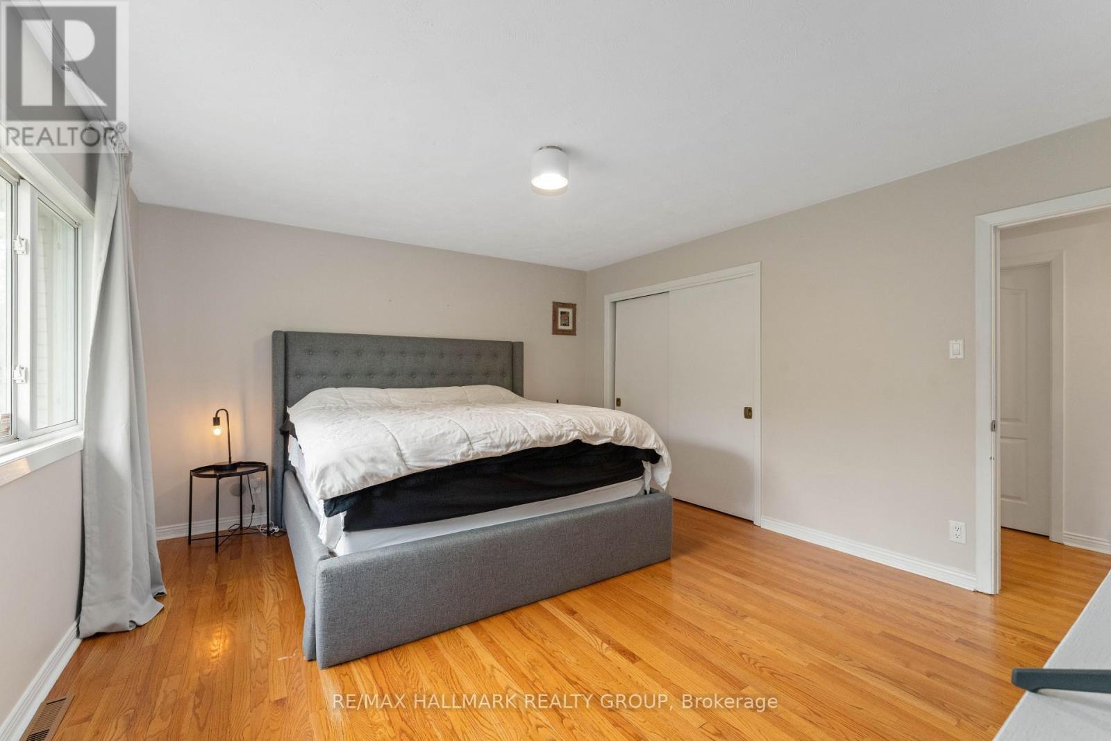 333 Roger Road, Ottawa, Ontario  K1H 5C2 - Photo 18 - X12166731