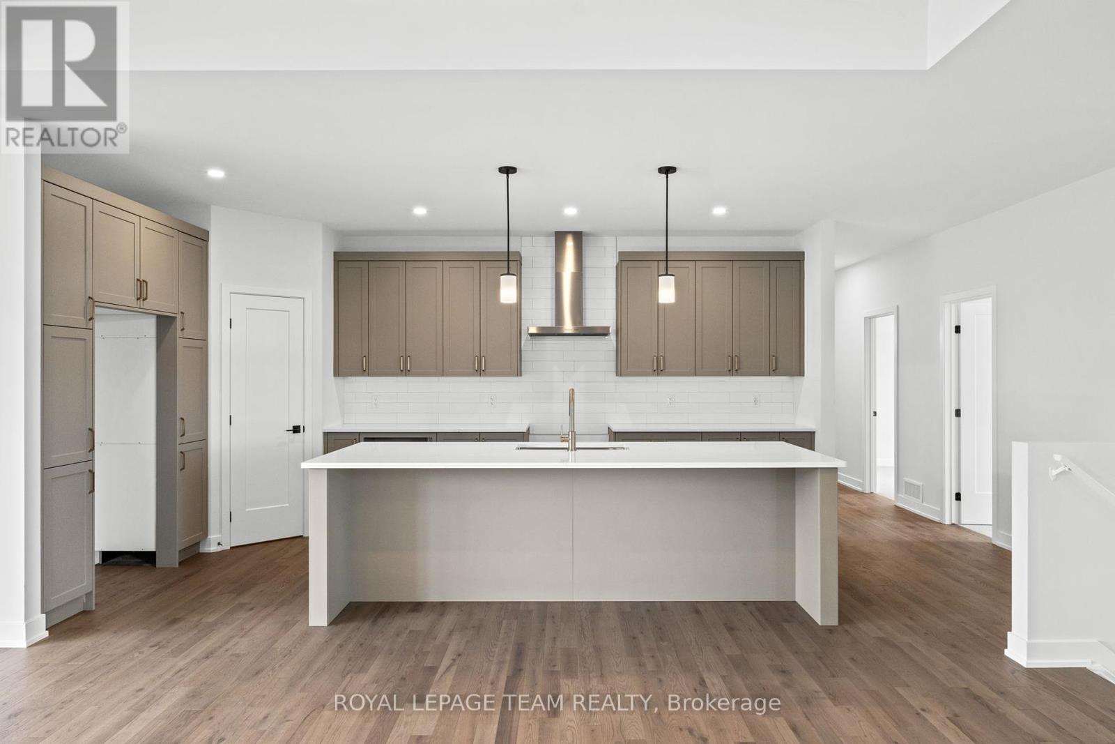 37 Tennant Drive, Rideau Lakes, Ontario  K7A 4S5 - Photo 11 - X12166740