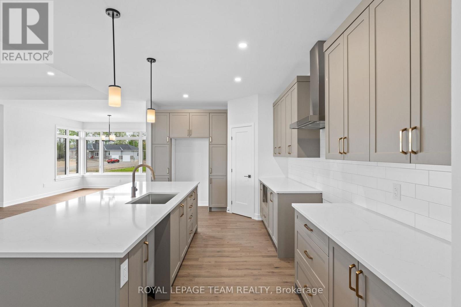 37 Tennant Drive, Rideau Lakes, Ontario  K7A 4S5 - Photo 13 - X12166740