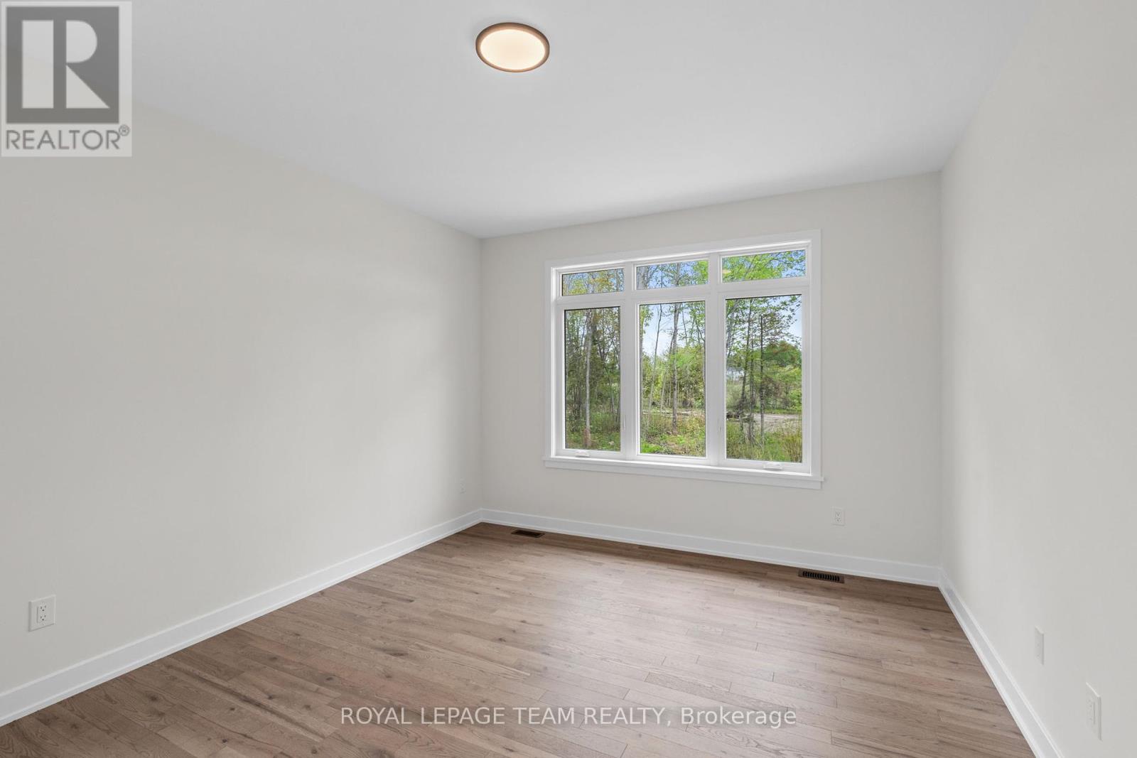 37 Tennant Drive, Rideau Lakes, Ontario  K7A 4S5 - Photo 19 - X12166740