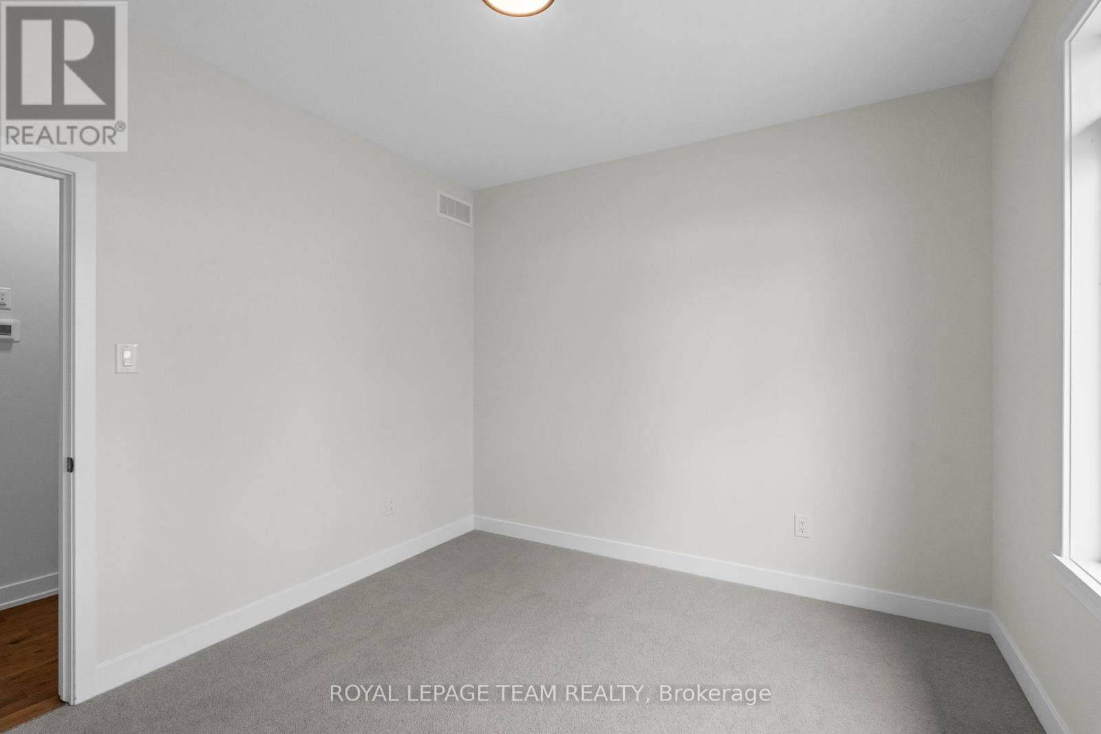 37 Tennant Drive, Rideau Lakes, Ontario  K7A 4S5 - Photo 28 - X12166740