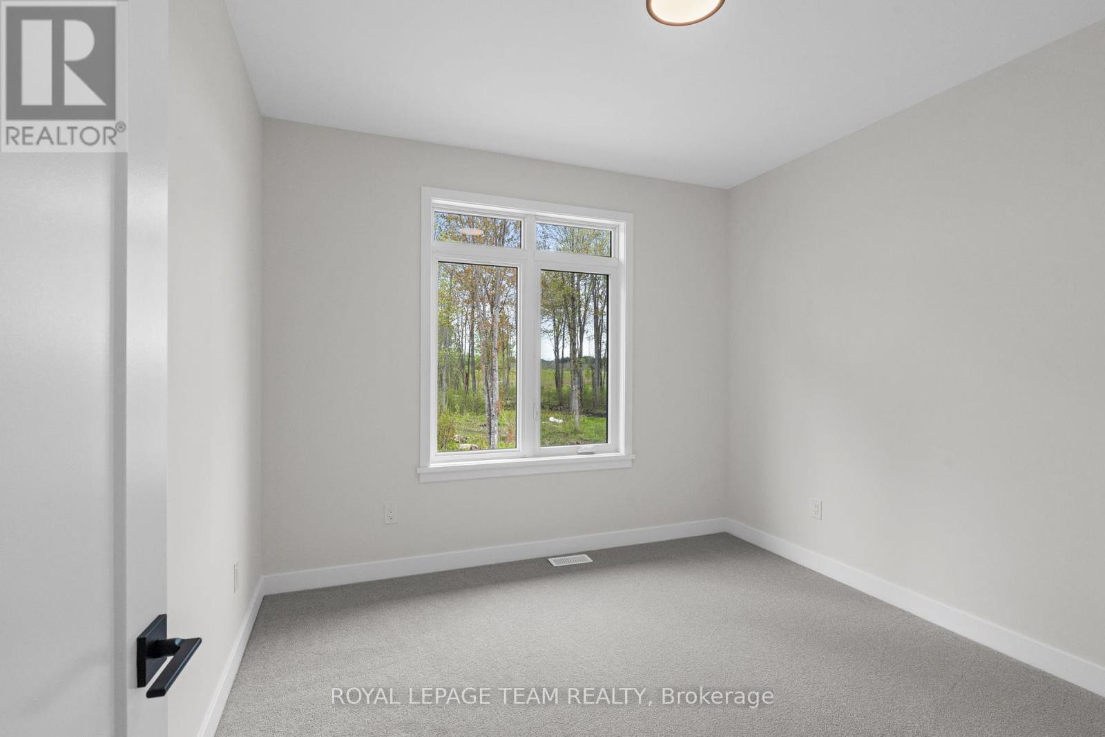 37 Tennant Drive, Rideau Lakes, Ontario  K7A 4S5 - Photo 29 - X12166740