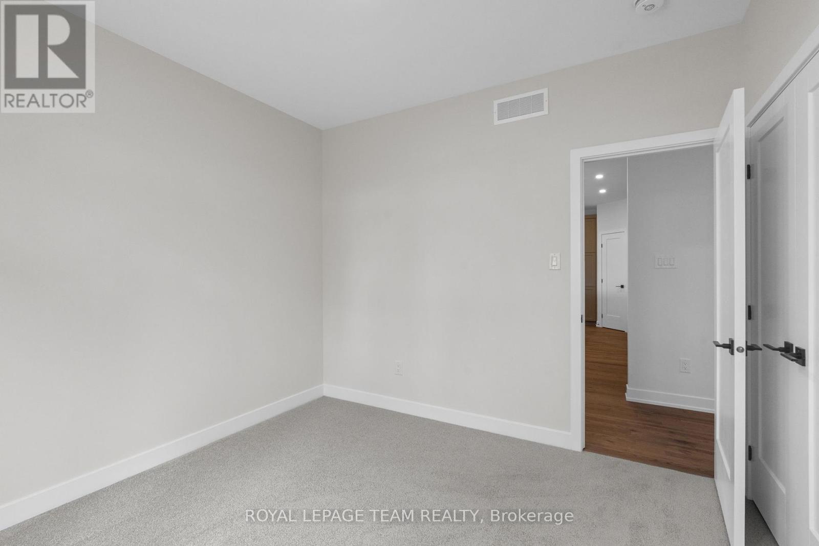 37 Tennant Drive, Rideau Lakes, Ontario  K7A 4S5 - Photo 30 - X12166740