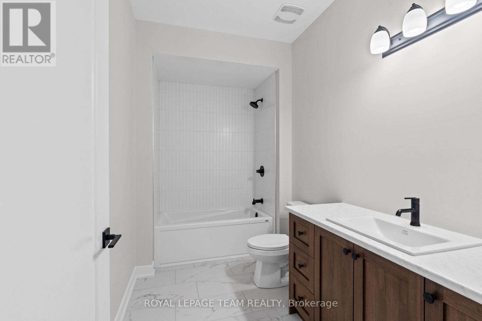 37 Tennant Drive, Rideau Lakes, Ontario  K7A 4S5 - Photo 32 - X12166740