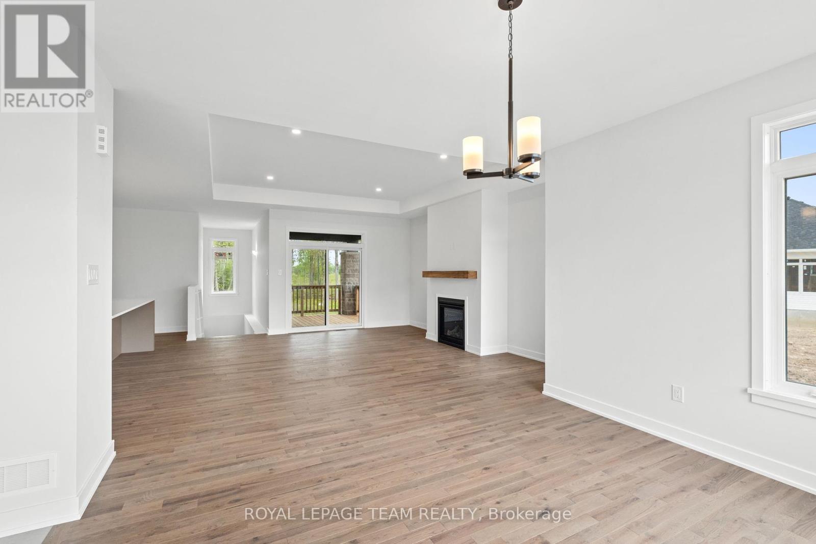 37 Tennant Drive, Rideau Lakes, Ontario  K7A 4S5 - Photo 5 - X12166740