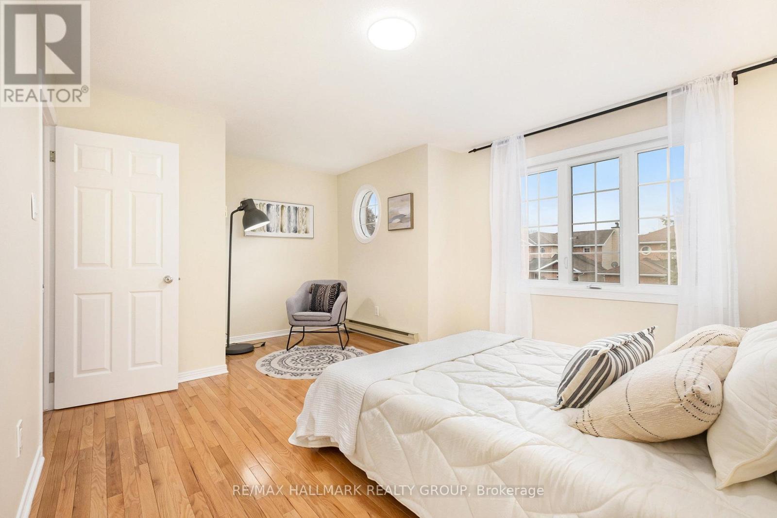 16 Filion Crescent, Ottawa, Ontario  K2M 1V6 - Photo 17 - X12166741