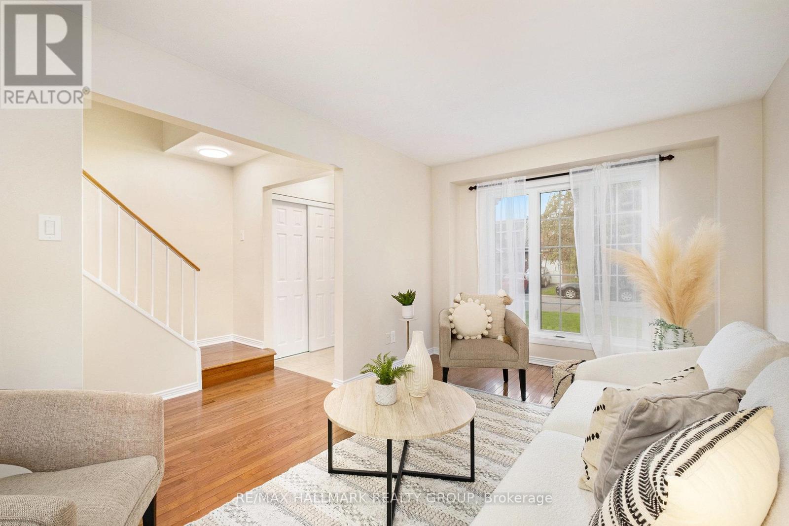 Property at 16 FILION CRESCENT image 5