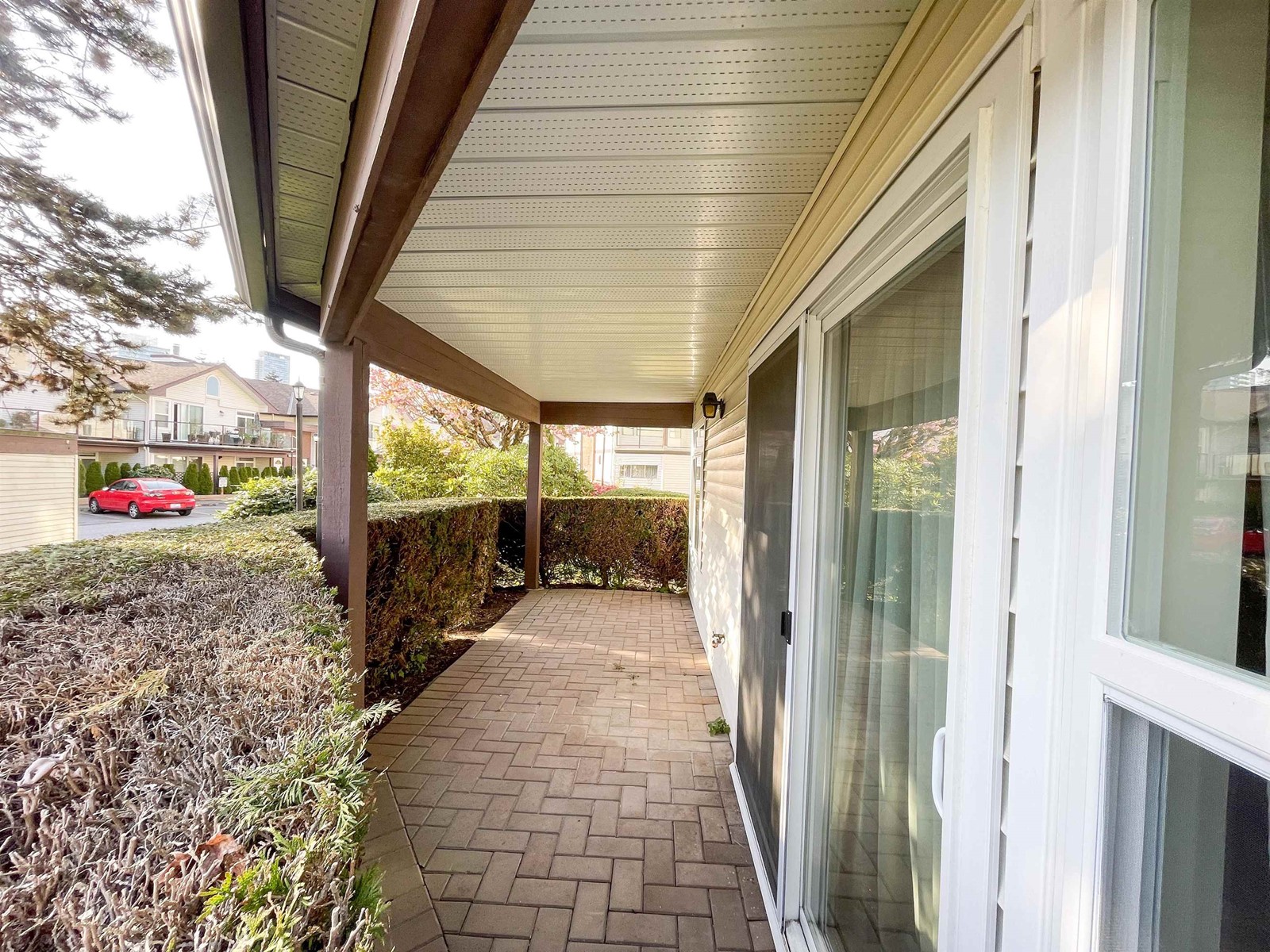 101 13894 102 Avenue, Surrey, British Columbia  V3T 1P1 - Photo 2 - R3006001