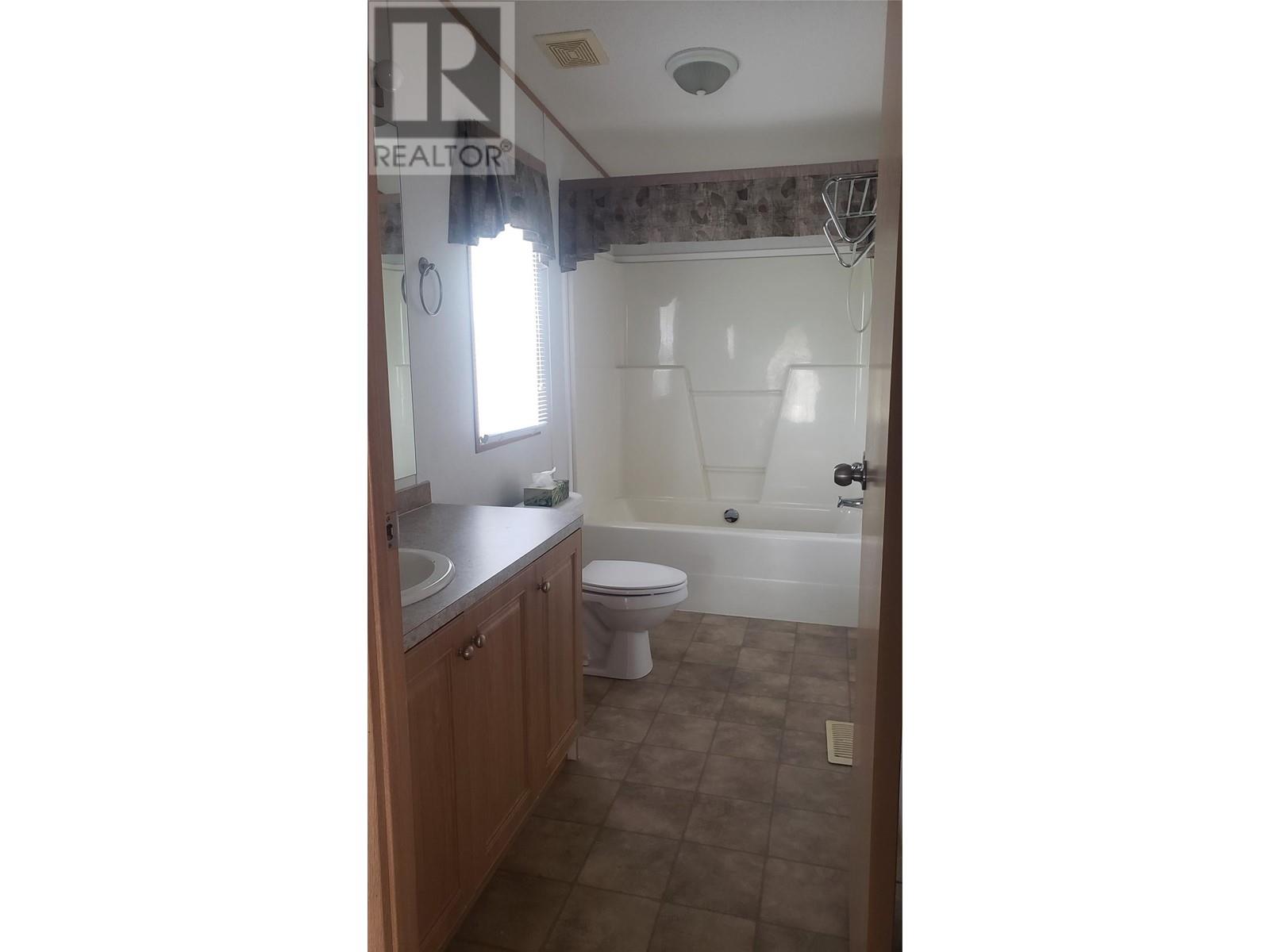 225 Granby Drive, Edgewood, BC V0G1J0
