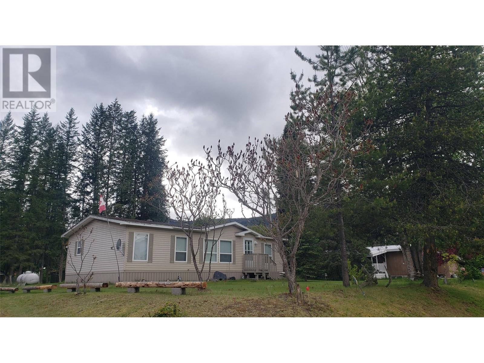225 Granby Drive, Edgewood, British Columbia