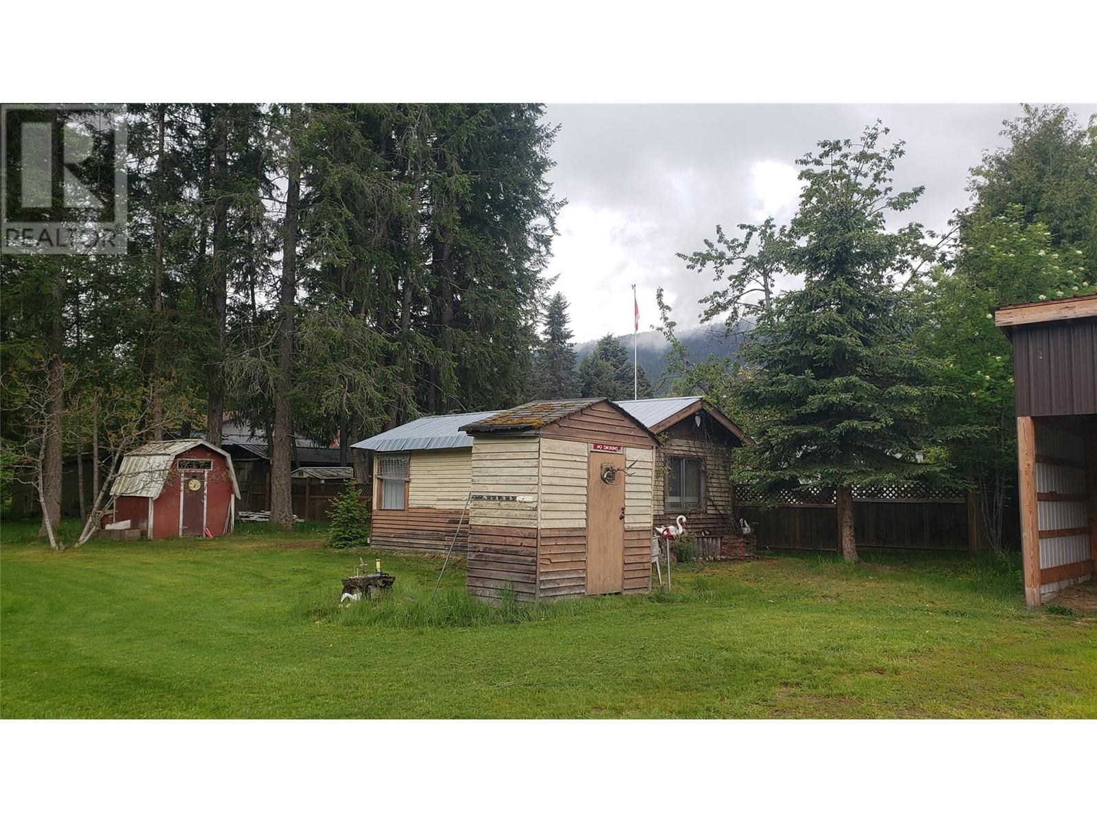 225 Granby Drive, Edgewood, BC V0G1J0