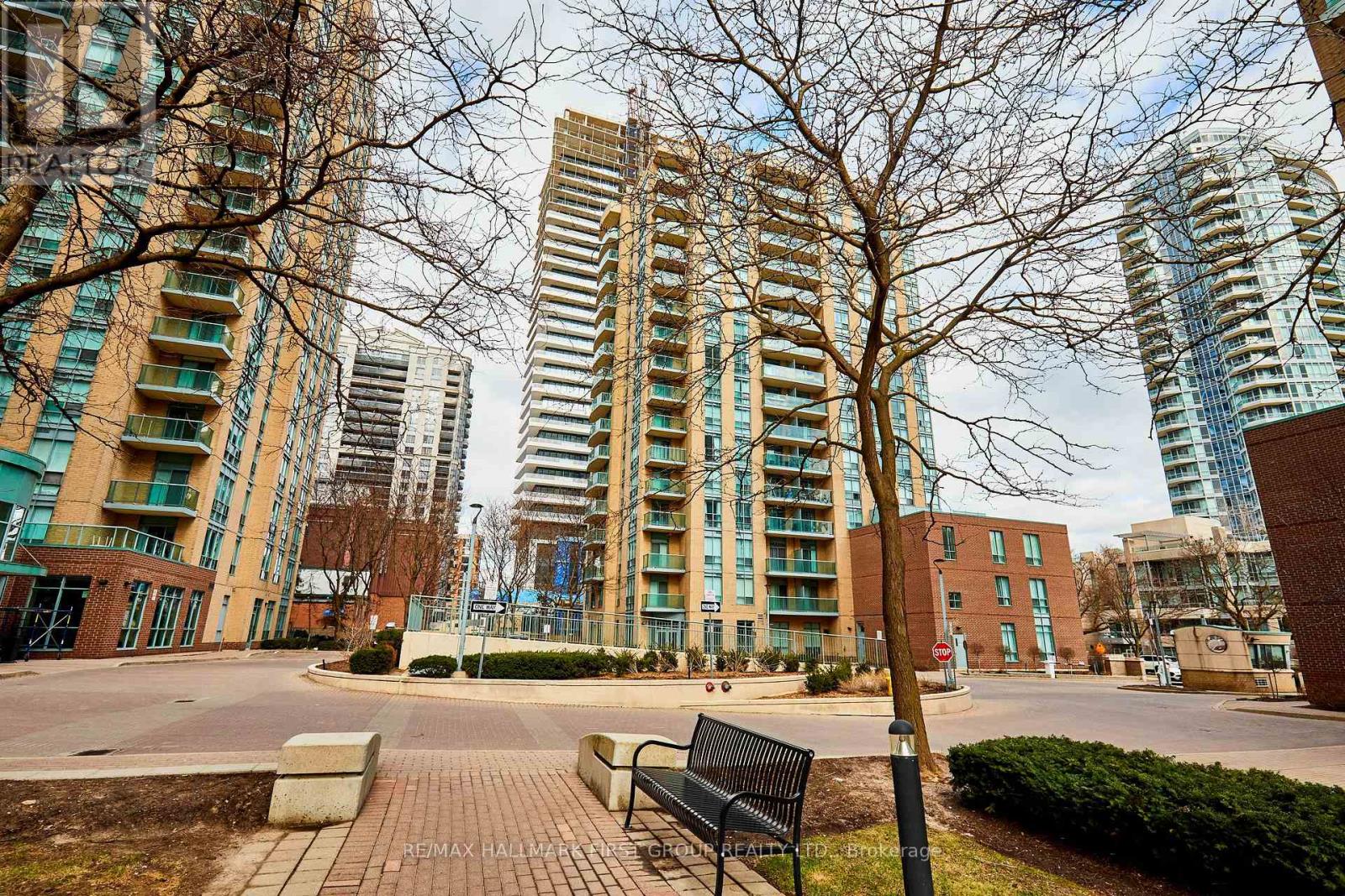 612 - 28 OLIVE AVENUE, Toronto, Ontario