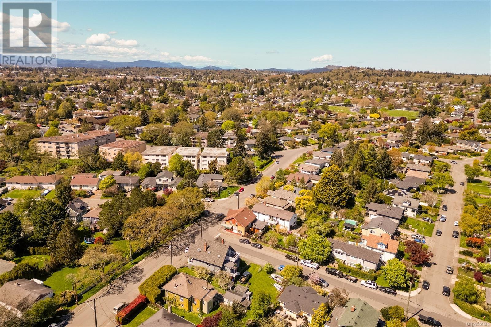 2393 Eastdowne Rd, Oak Bay, British Columbia  V8R 5P6 - Photo 49 - 995840