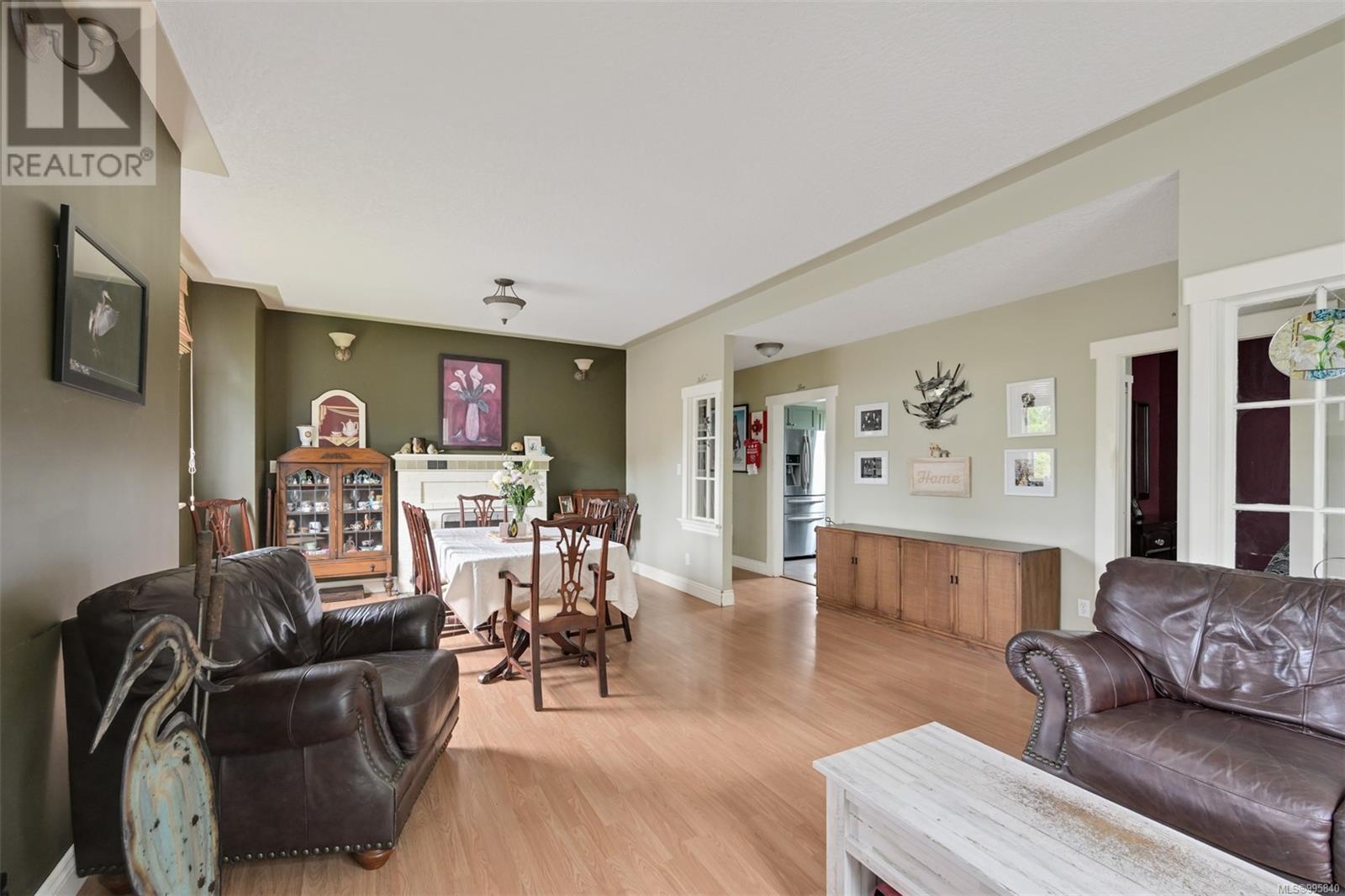 2393 Eastdowne Rd, Oak Bay, British Columbia  V8R 5P6 - Photo 9 - 995840