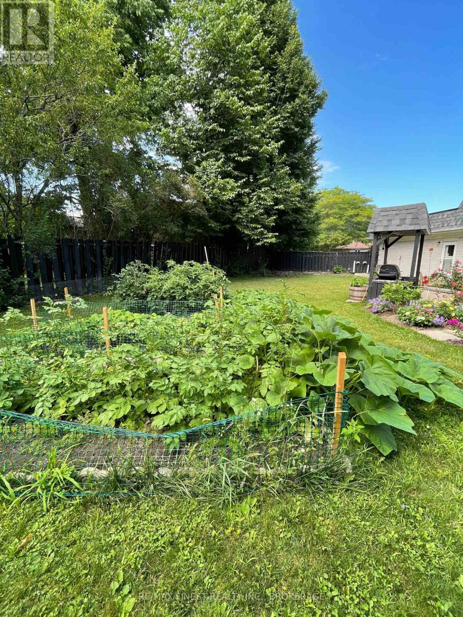 281 Welborne Avenue, Kingston, Ontario  K7M 4G7 - Photo 47 - X12072453