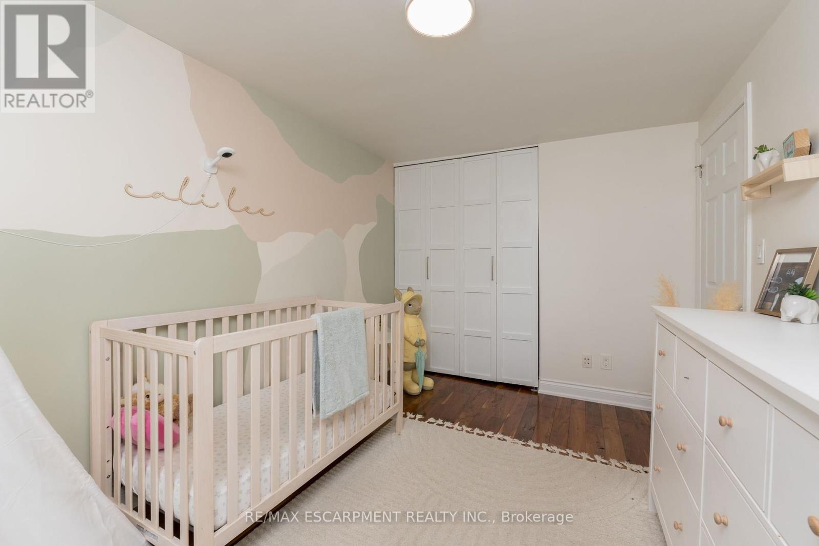 616 Blue Forest Hill, Burlington, Ontario  L7L 4H3 - Photo 18 - W12166045