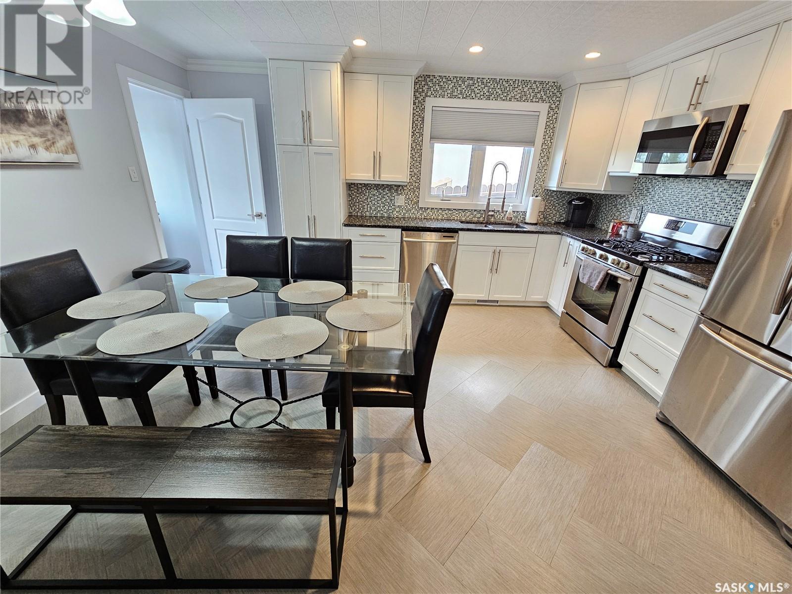 Property at 1010 Hochelaga STREET W image 4