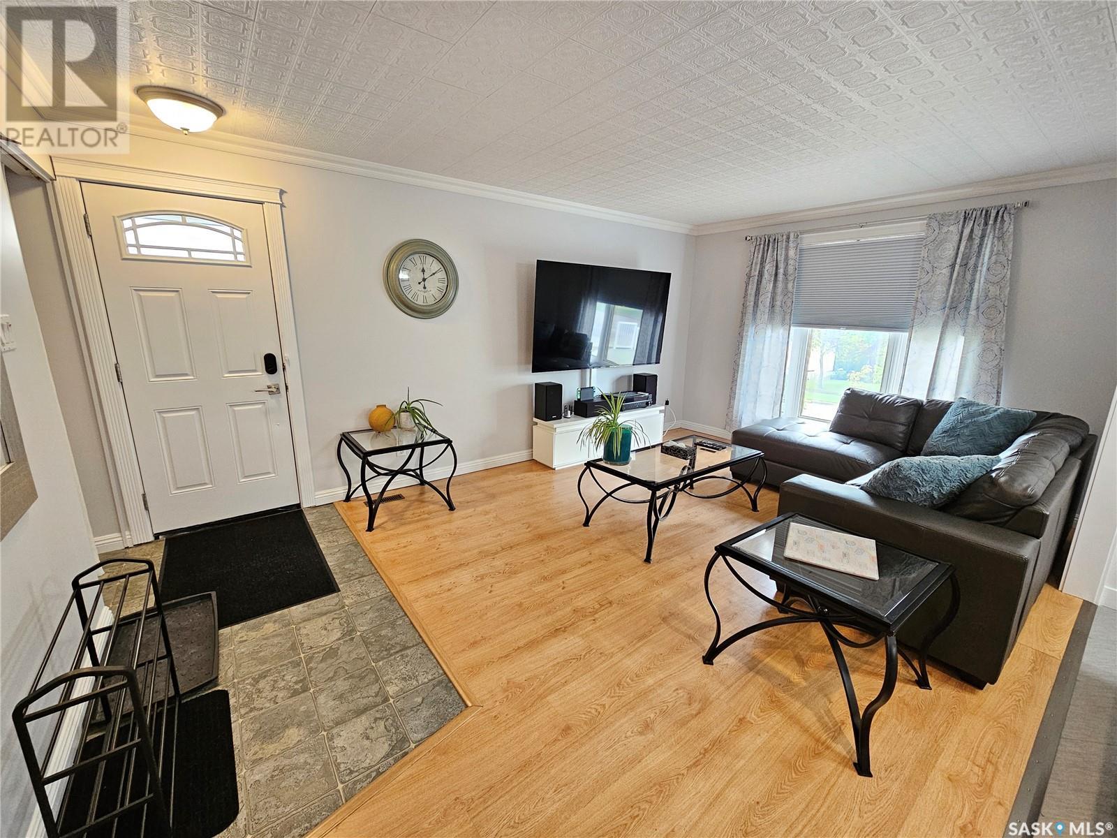 1010 Hochelaga Street W, Moose Jaw, Saskatchewan  S6H 2H9 - Photo 7 - SK006720