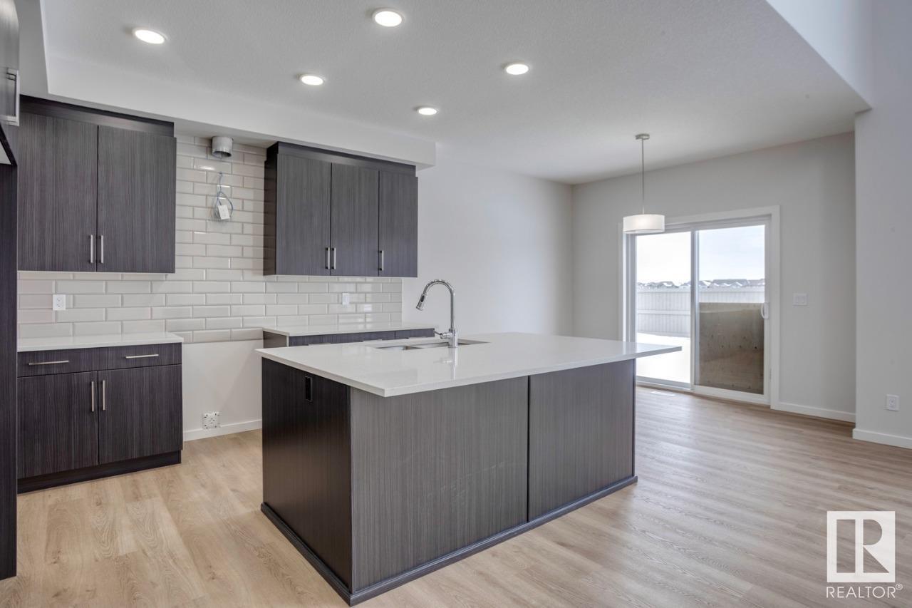 Property at 7211 182 AV NW image 5