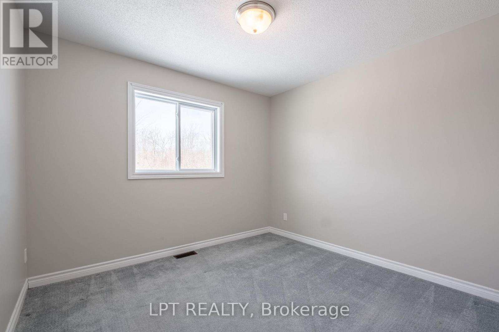 6089 First Lake Road, Frontenac, Ontario  K0H 2W0 - Photo 17 - X12088054