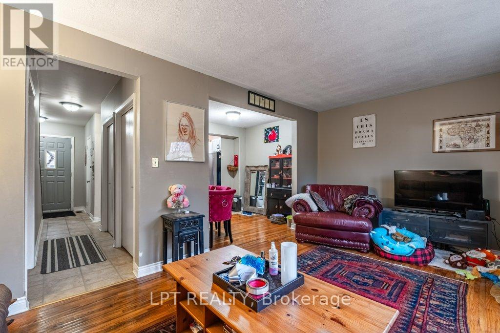 5 - 126 Notch Hill Road, Kingston, Ontario  K7M 2X1 - Photo 12 - X12095919