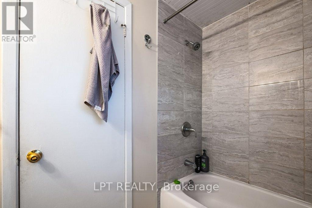 5 - 126 Notch Hill Road, Kingston, Ontario  K7M 2X1 - Photo 16 - X12095919