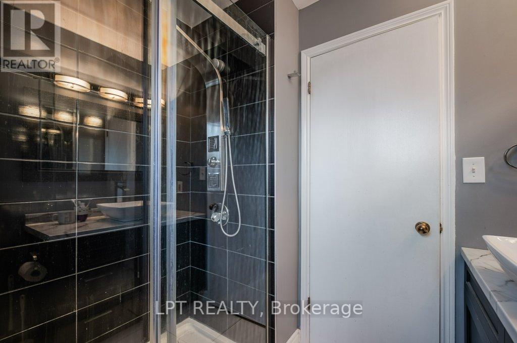 304 Sunrise Crescent, Kingston, Ontario  K7M 8C3 - Photo 23 - X12153250