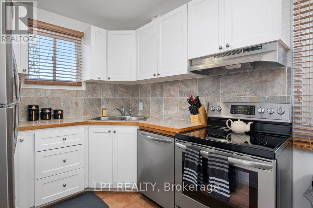 3 Deerfield Street, Loyalist, Ontario  K7N 1P5 - Photo 12 - X12165827