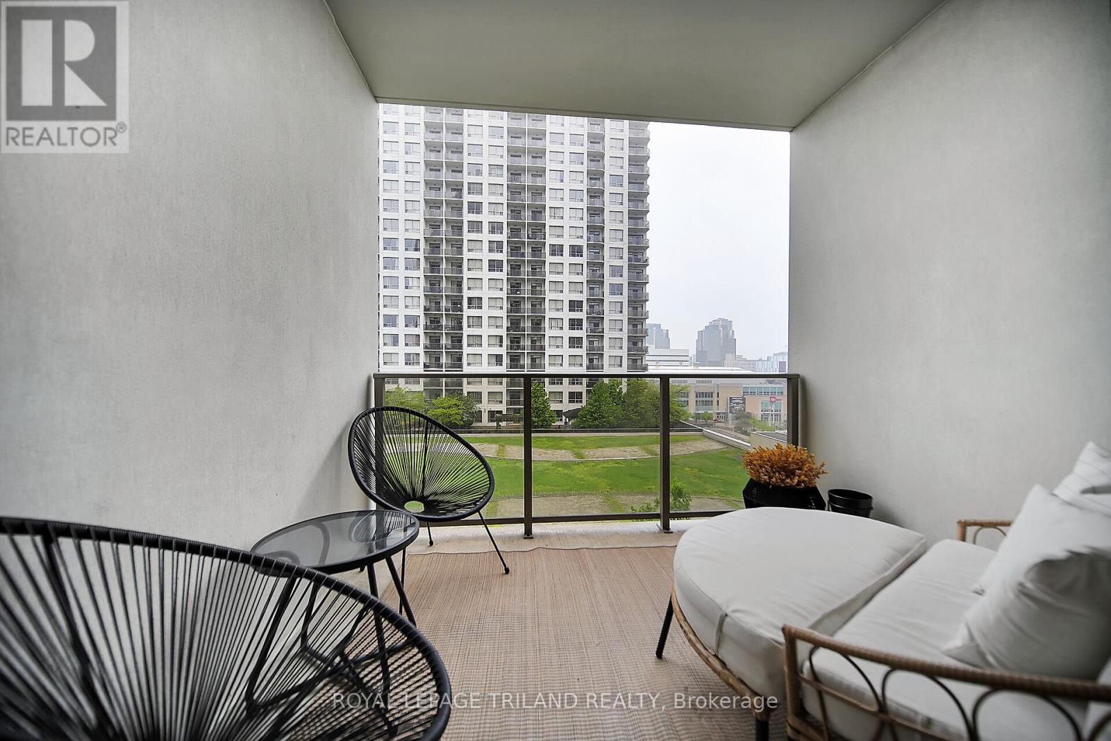 1001 - 330 Ridout Street, London East (East K), Ontario  N6A 0A7 - Photo 18 - X12166872
