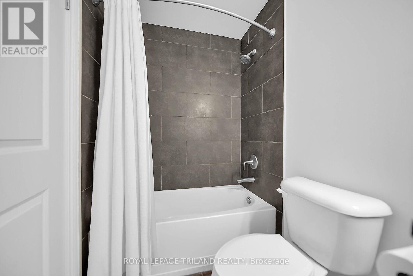 1001 - 330 Ridout Street, London East (East K), Ontario  N6A 0A7 - Photo 24 - X12166872